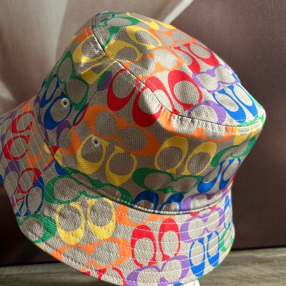 Coach Rainbow Bucket Hat 🌈Reserve NTW - Picture 4 of 7